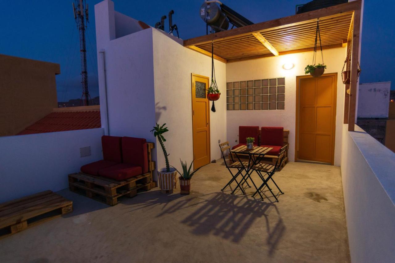 Apartamento Augusta Amwilla Guesthouse Mindelo Bagian luar foto